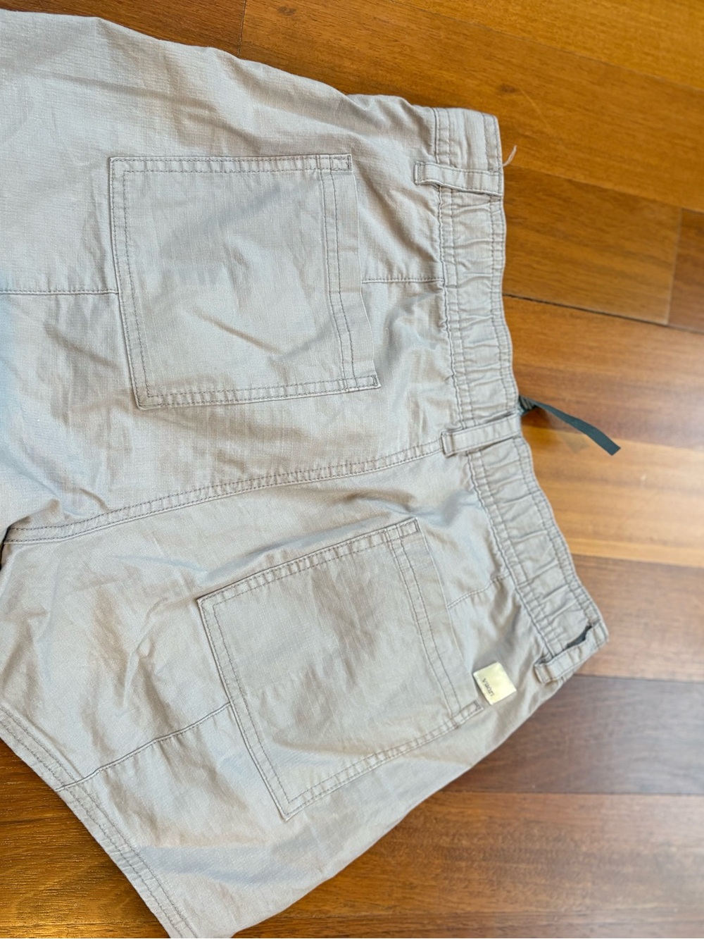 Vuori Vintage Ripshot Utility Short - Picture 5 of 5